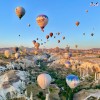 Ngắm nhìn vẻ đẹp Bay khinh khí cầu Cappadocia sặc sỡ bên trên vùng đất cổ tích