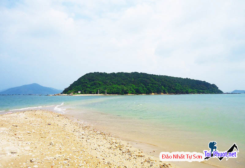 Đảo Nhất Tự Sơn ở Phú Yên