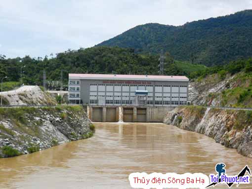 Quang cảnh ở Thủy điện Sông Ba Hạ