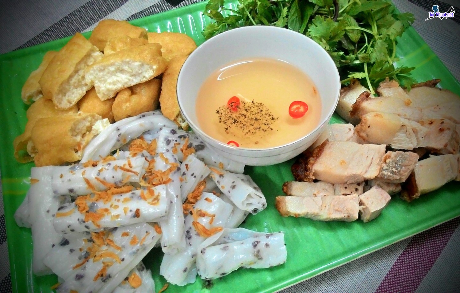 Bánh Cuốn Thanh Trì Món đặc sản tinh tế của ẩm thực Hà Thành (1)