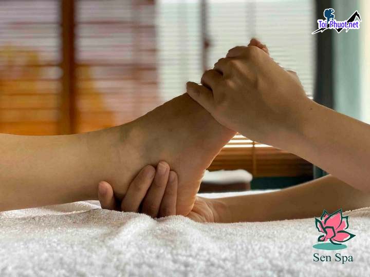 Địa điểm Dịch vụ massage chân tại khu du lịch Nha Trang cho khách du lịch trải nghiệm thư giãn (1)