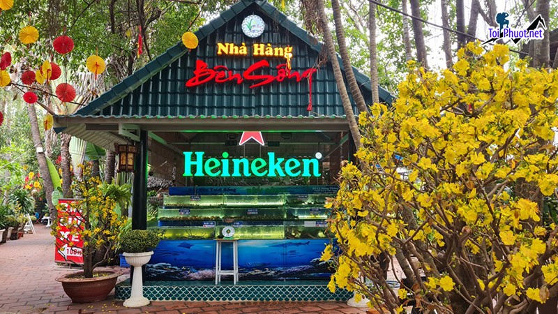 Dịch vụ đặt bàn buffet lẩu tại nhà hàng ven sông top 8 nhà hàng view xịn đồ ăn ngon (1)