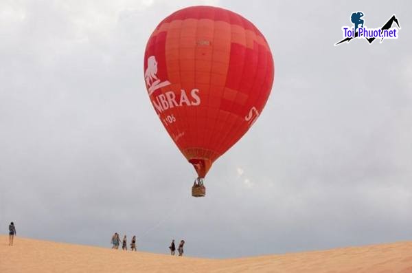 Dịch vụ ngắm cảnh bằng khinh khí cầu ở Mũi Né – Phan Thiết vô cùng tuyệt vời (1)