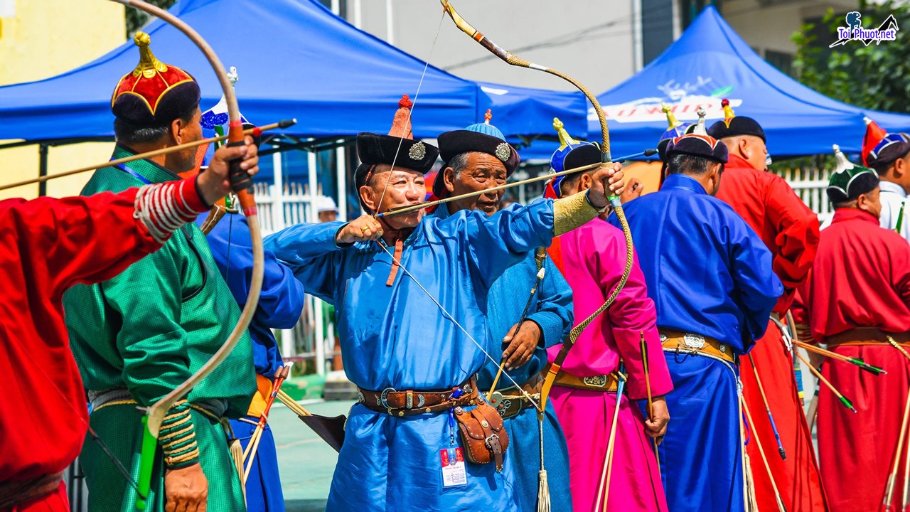 Dịch vụ tổ chức lễ hội bắn cung truyền thống Naadam của Mông Cổ (1)