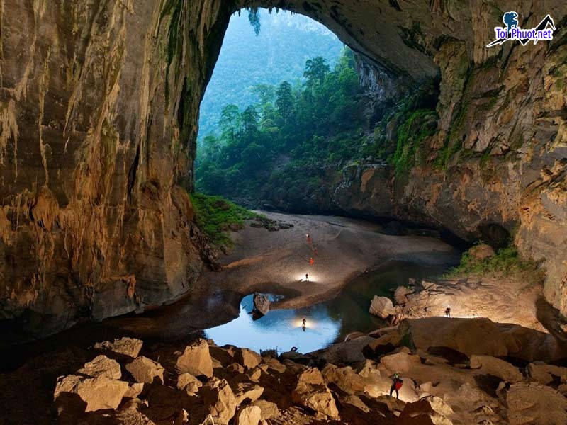 Dịch vụ tour du lịch mạo hiểm hang Sơn Đoòng Hang động lớn nhất thế giới (5)