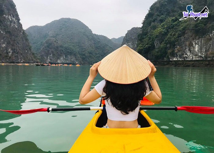 Dịch vụ tour kết hợp trải nghiệm chèo thuyền kayak bộ môn thể thao dưới nước thú vị (1)