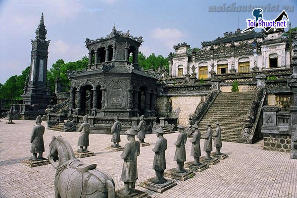 Dịch vụ tour miền Trung 4 ngày 3 đêm hấp dẫn du khách bởi cảnh đẹp mê hồn cùng tình người ấm áp (5)