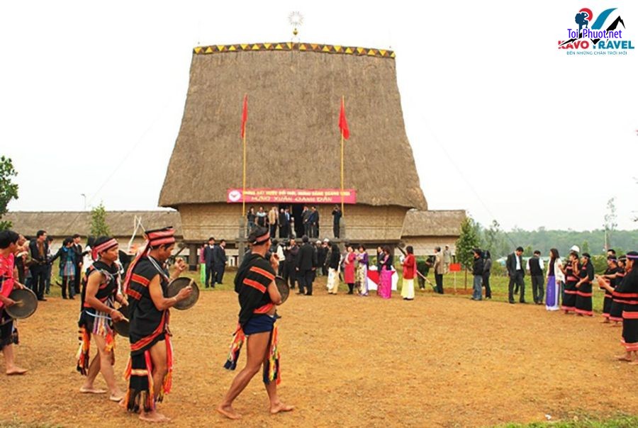 Dịch vụ tour trải nghiệm văn hóa dân tộc thu hút được lượng lớn du khách (1)