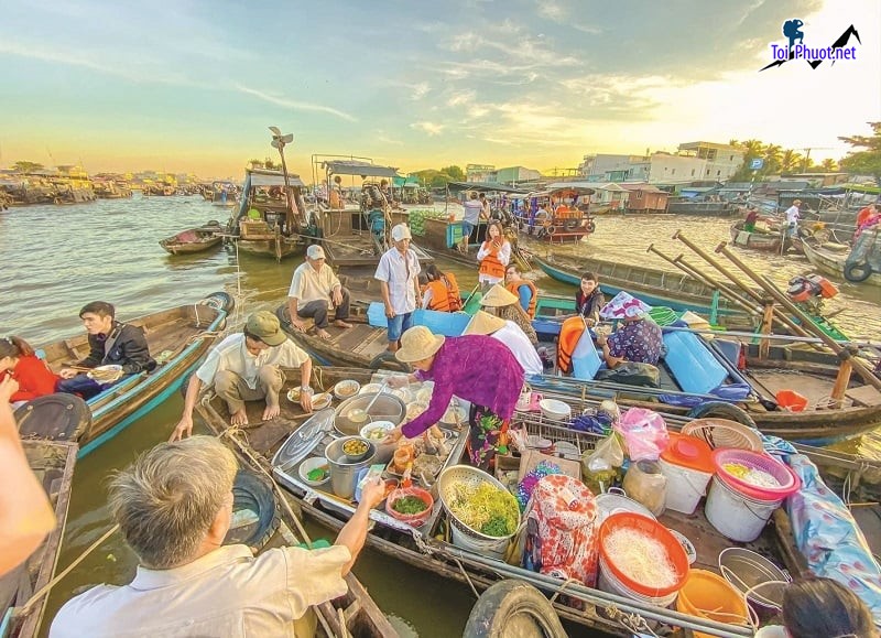 Dịch vụ trải nghiệm chợ nổi mùa nước nổi Trải nghiệm độc đáo tại miền Tây sông nước (2)