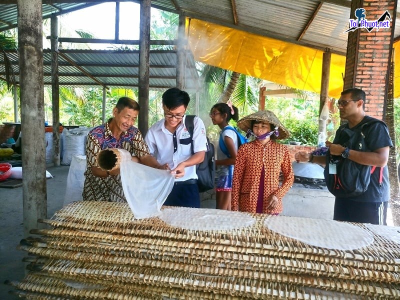 Dịch vụ trải nghiệm chợ nổi mùa nước nổi Trải nghiệm độc đáo tại miền Tây sông nước (4)