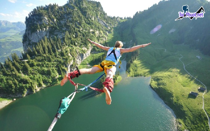 Du lịch Bungee Jumping New Zealand tìm cảm giác mạnh với trò nhảy Bungy (1)