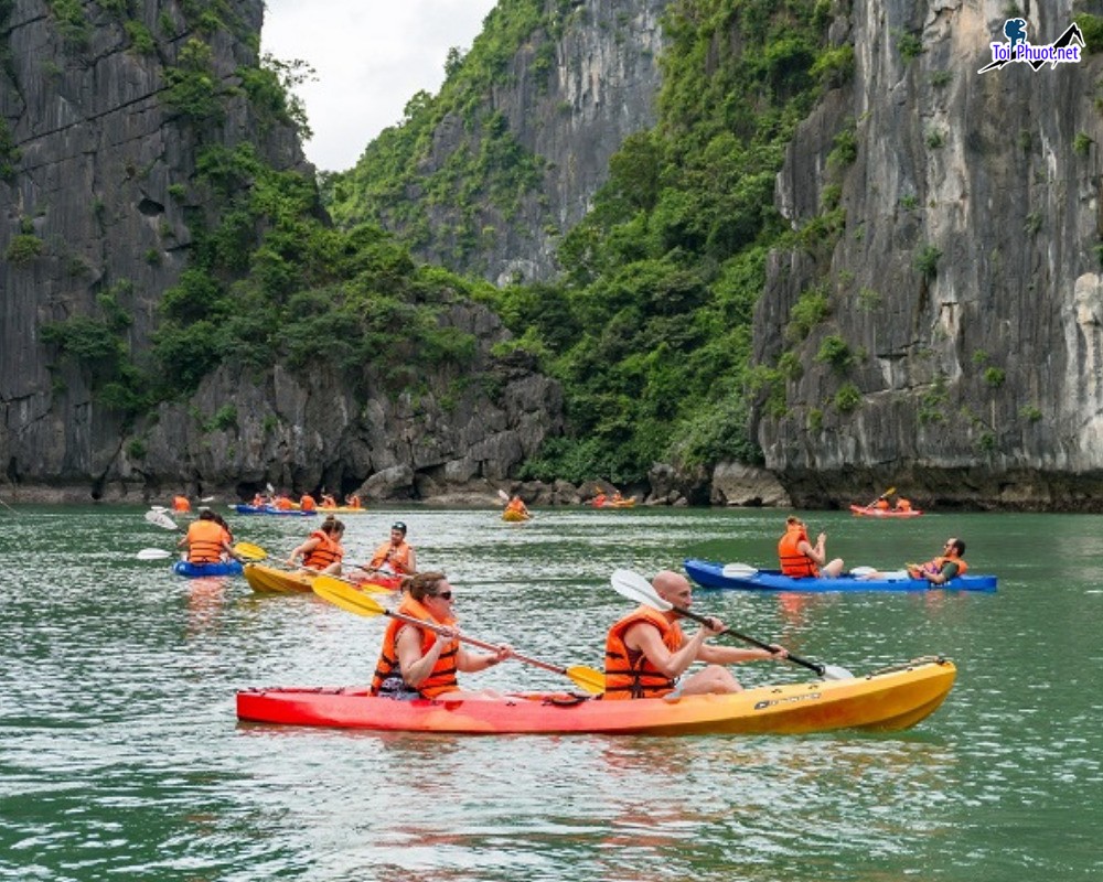 Hang sáng Tối Dịch vụ tham quan hang động bằng thuyền khám phá hang động đầy huyền bí (3)