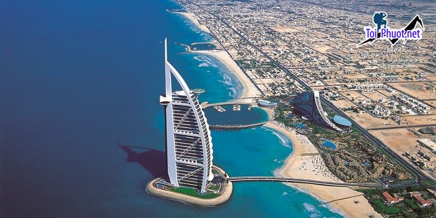 Khách sạn Dubai Burj Al Arab ược mệnh danh là một trong những khách sạn xa xỉ nhất thế giới (2)