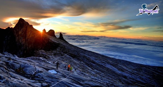 Kinh nghiệm Trekking núi Kinabalu Malaysia đỉnh núi cao của Đông Nam Á (1)