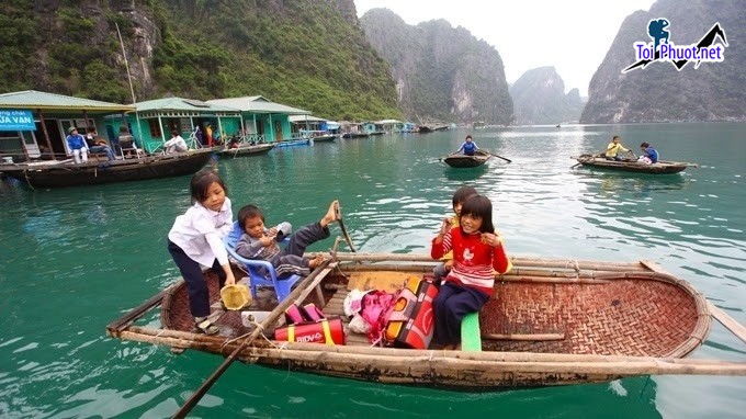 Làng chài Cửa Vạn Quảng Ninh điểm đến rất thú vị trong lịch trình du lịch vịnh Hạ Long (5)