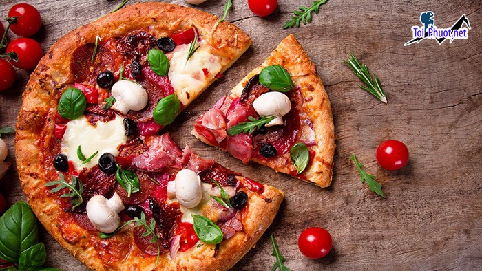 Thưởng thức pizza Napoli Ý tinh hoa ẩm thực của nước Ý (1)