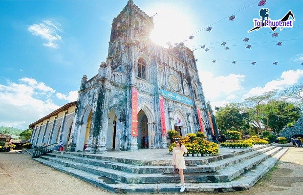 Phiêu du tại xứ sở hoa vàng trên cỏ xanh Tuy Hòa Phú Yên với Tour du lịch giá rẻ (4)