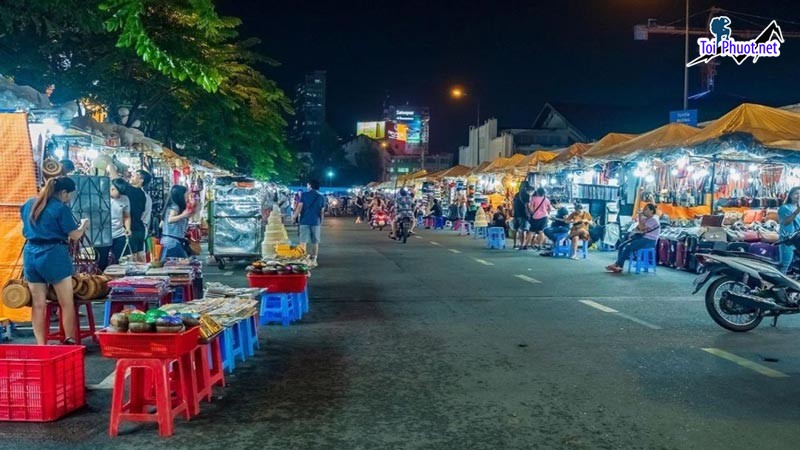 Trải nghiệm các khu Trung tâm thương mại, chợ đêm tỉnh Hồ Chí Minh mệnh danh thành phố không ngủ (3)