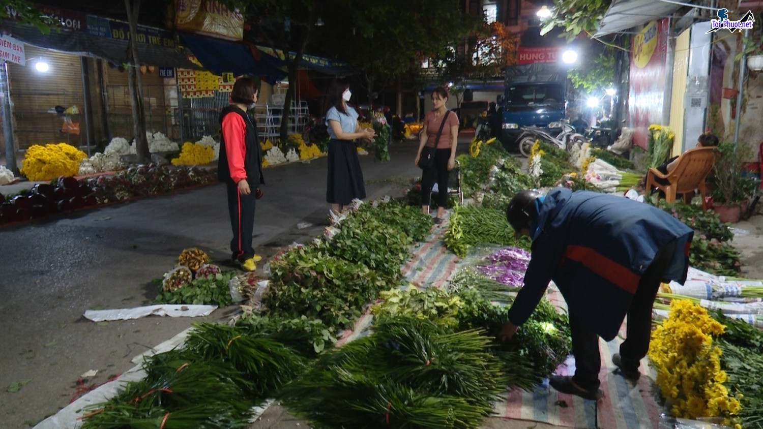 Trung tâm thương mại, chợ hoa đêm sắc màu tỉnh Thái Bình (1)