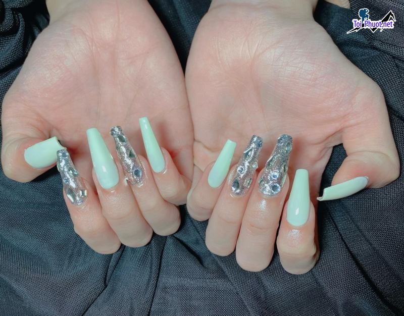 Top 7 tiệm làm nail chất lượng nhất tỉnh Hòa Bình thực hiện một cách cẩn thận và an toàn (1)