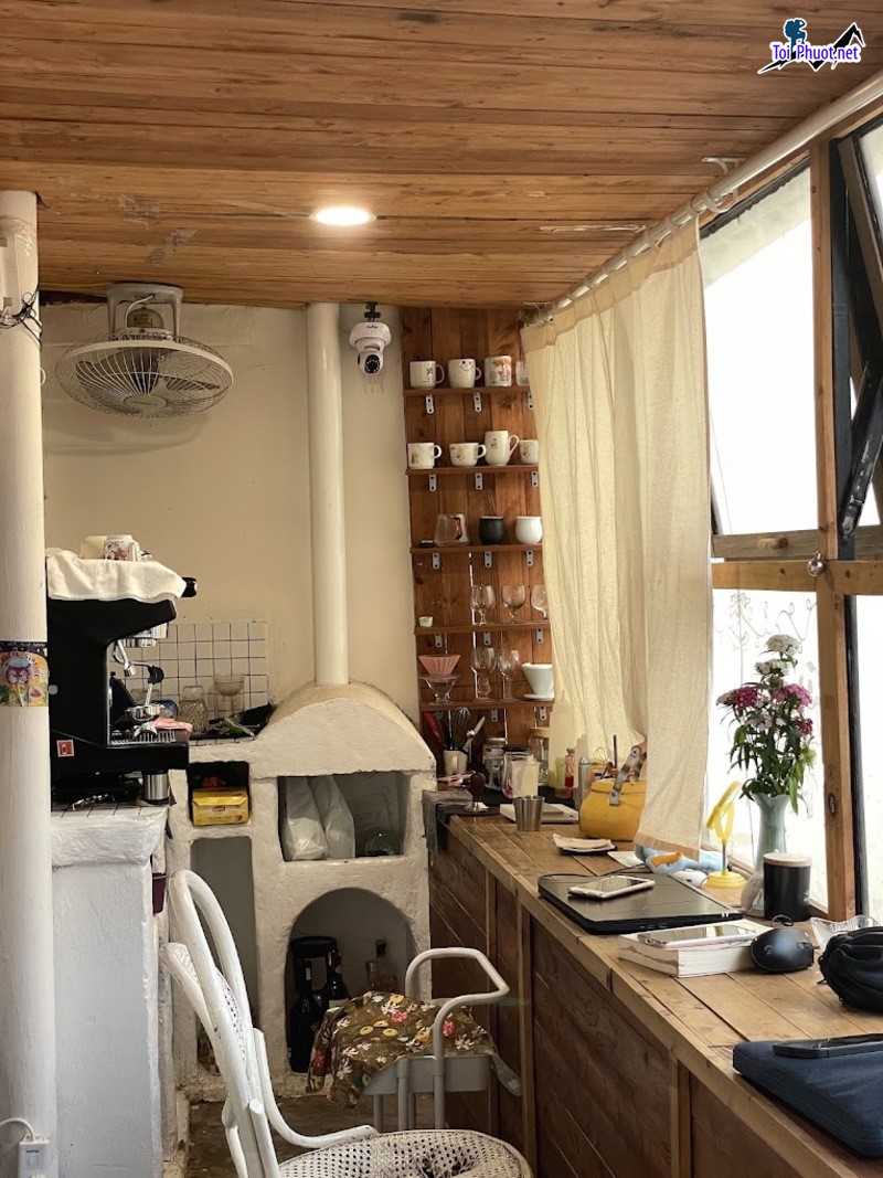 Top 10 Quán cafe đẹp nhất Hà Nội có không gian xinh chất ngất (5)