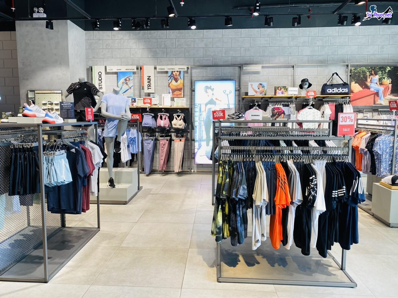Top 10 Shop bán quần áo thể thao tốt nhất Cao Bằng giao hàng nhanh (4)