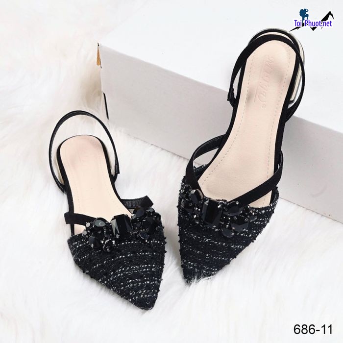 Top 10 Shop giày nữ đẹp được yêu thích nhất Đà Nẵng mức giá hợp lý (6)