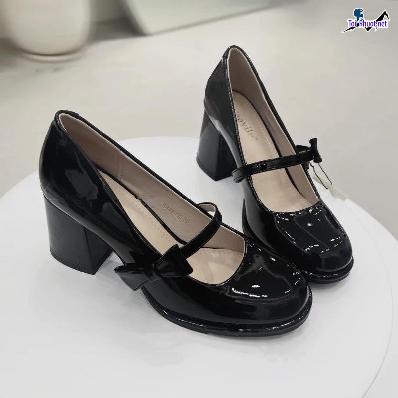 Top 10 Shop giày nữ đẹp được yêu thích nhất Hồ Chí Minh nhiều lựa chọn đa dạng (3)