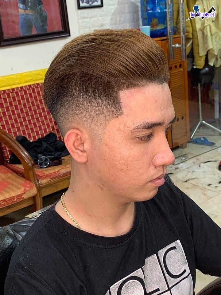 Top 10 Tiệm cắt tóc nam đẹp nhất tại Gia Lai tiệm rất sang trọng và độc đáo (2)