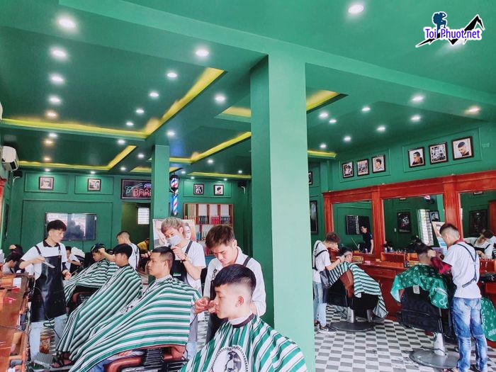 Top 10 Tiệm cắt tóc nam đẹp nhất tại Hà Tĩnh tạo ra những kiểu tóc thời thượng (3)
