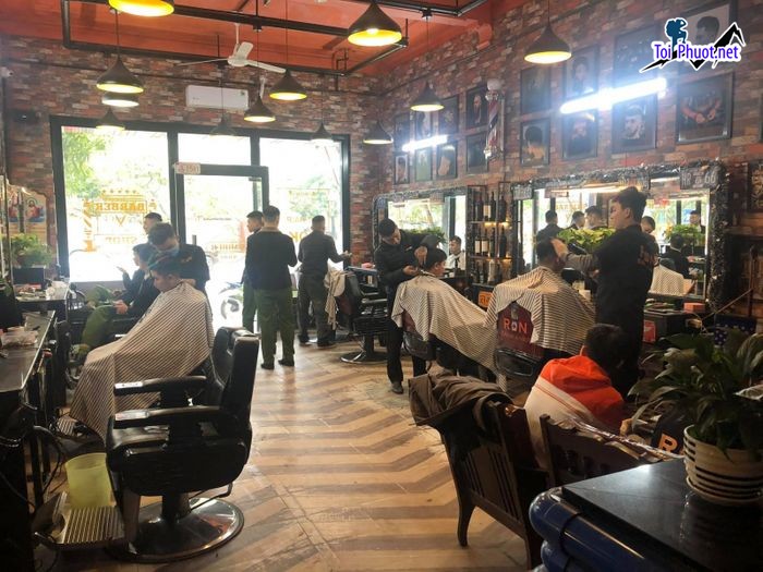 Top 10 Tiệm cắt tóc nam đẹp nhất tại Hà Tĩnh tạo ra những kiểu tóc thời thượng (4)