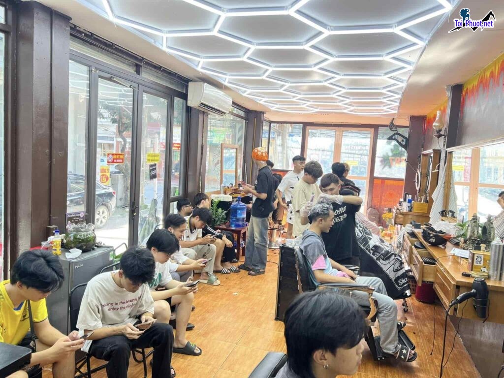 Top 11 Tiệm cắt tóc nam đẹp nhất tại An Giang lịch lãm, sang trọng (1)