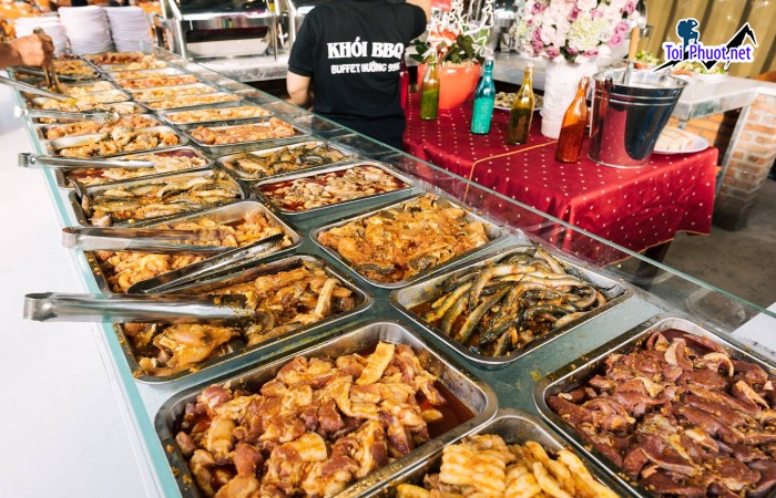 Top 12 Địa chỉ buffet ngon giá rẻ, hút khách nhất Cần Thơ đồ ăn phong phú (5)