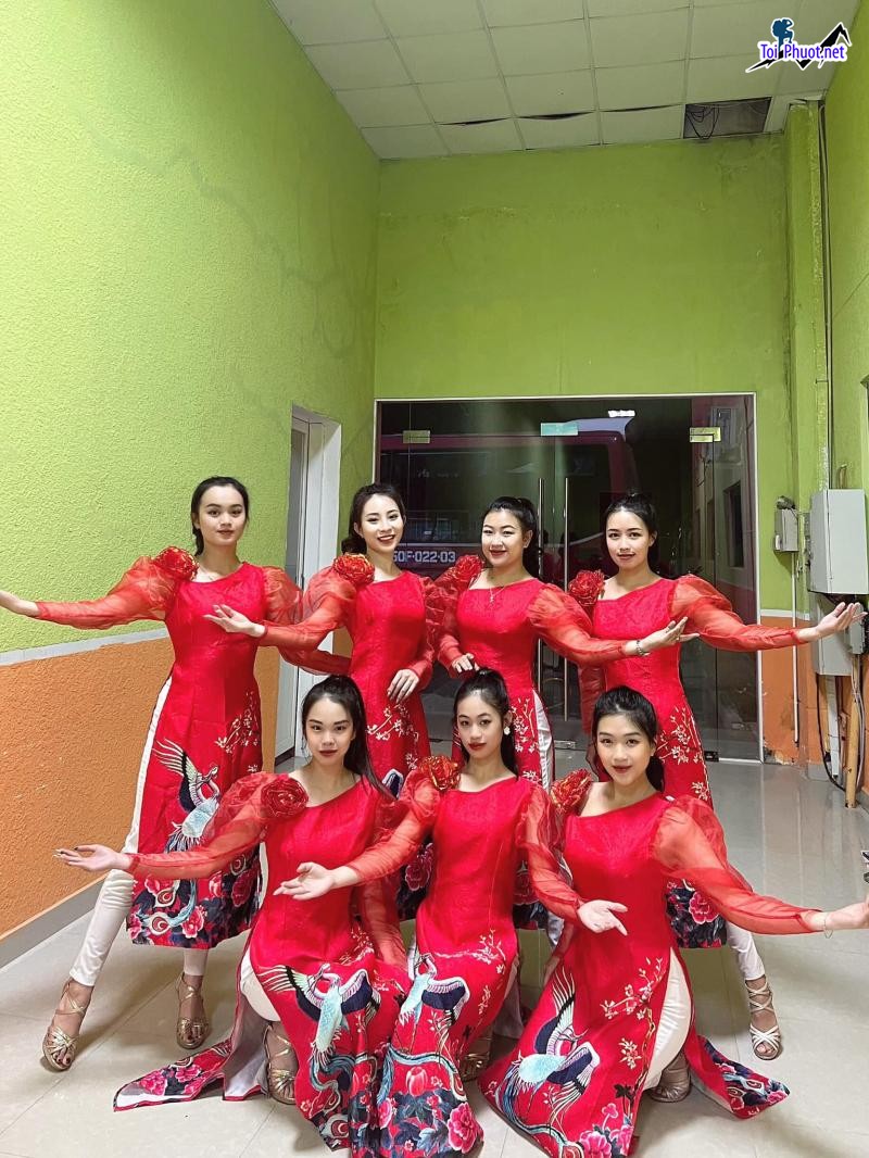 Top 3 Cửa hàng cho thuê trang phục biểu diễn giá rẻ uy tín nhất tại Đồng Tháp đẹp ấn tượng (3)