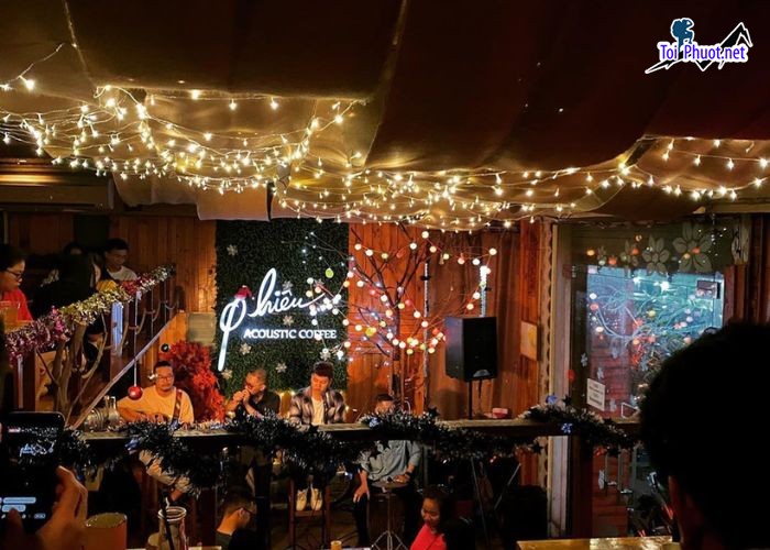 Top 4 Quán Cafe Acoustic lãng mạn nhất Quảng Ninh bạn nên đến nhất hay và chill (1)