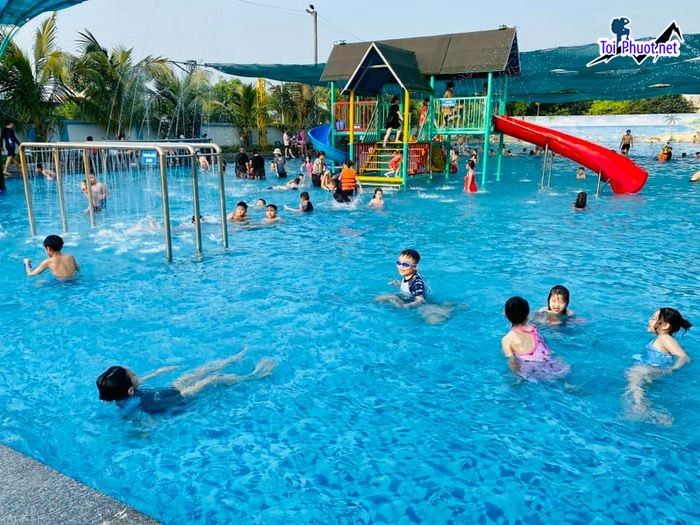Top 5 Bể bơi công cộng có giá vé rẻ và chất lượng nhất An Giang hiệu quả (3)