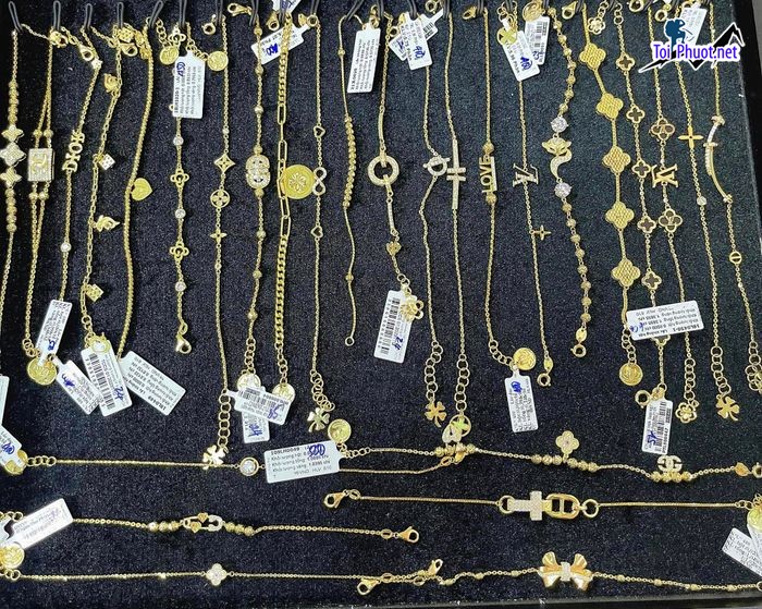 Top 5 Địa chỉ mua bán vàng uy tín nhất Hồ Chí Minh Đáng tin cậy và minh bạch nhất (3)