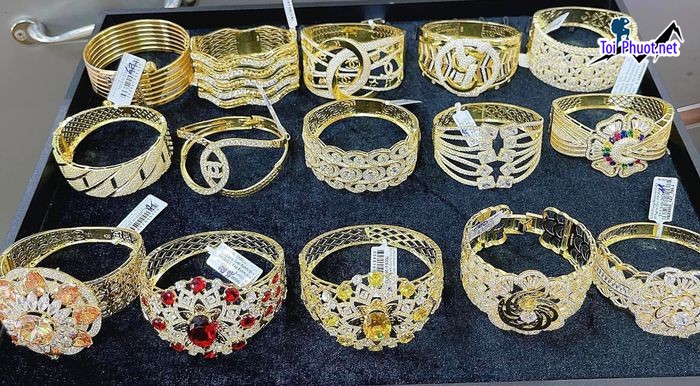 Top 5 Địa chỉ mua bán vàng uy tín nhất Hồ Chí Minh Đáng tin cậy và minh bạch nhất (4)