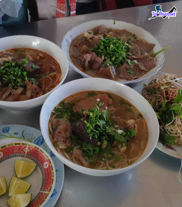 Top 5 Quán bún bò Huế ngon ở Đắk Lắk chắc chắn sẽ làm hài lòng vị giác của bạn (1)