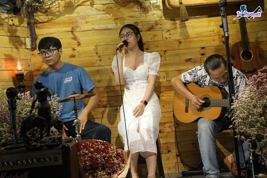 Top 5 Quán Cafe Acoustic lãng mạn nhất Nghệ An bạn nên đến nhất được giới trẻ yêu thích (3)