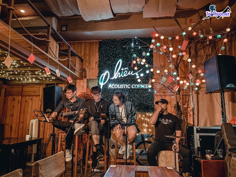 Top 5 Quán Cafe Acoustic lãng mạn nhất Phú Thọ bạn nên đến nhất nhạc hay (1)