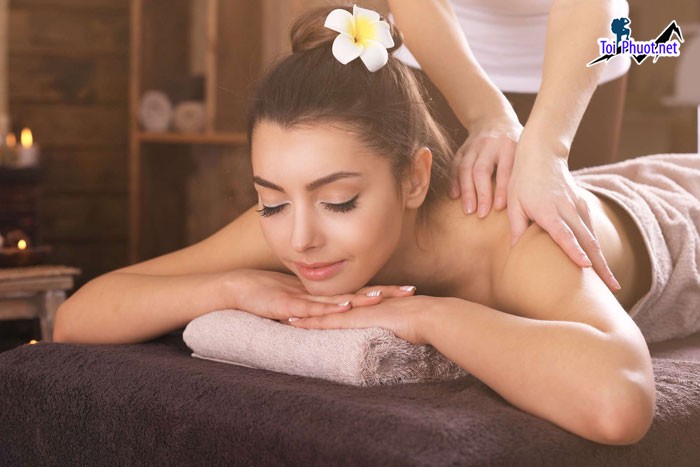 Top 6 Địa chỉ massage thư giãn tại Cần Thơ Massage ấn huyệt chân (2)