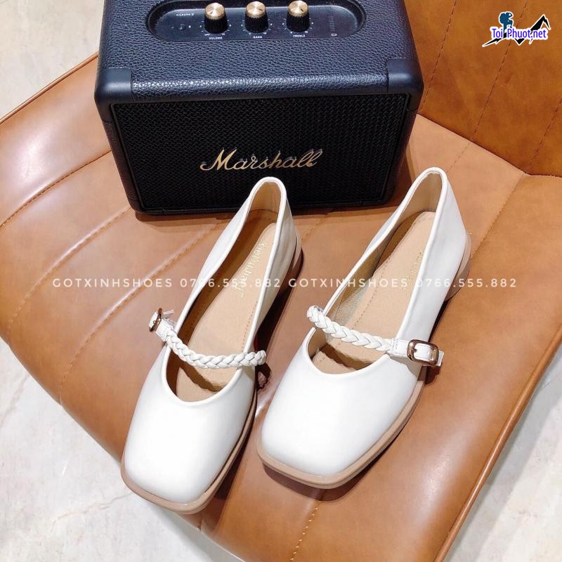 Top 6 Shop giày nữ đẹp được yêu thích nhất Khánh Hòa khẳng định phong cách (4)