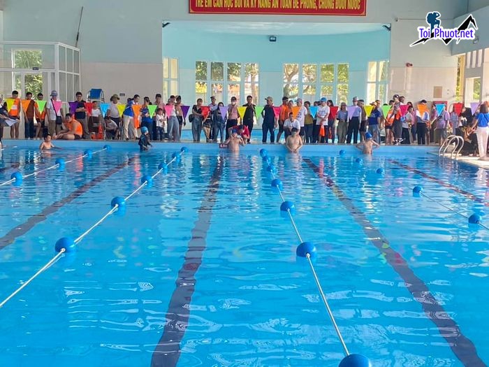 Top 7 Bể bơi công cộng có giá vé rẻ và chất lượng nhất Thừa Thiên – Huế an toàn (2)