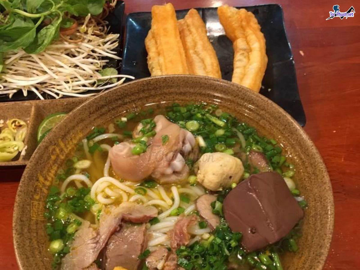 Top 7 Quán bún bò Huế ngon ở Điện Biên cực gây nghiện (3)