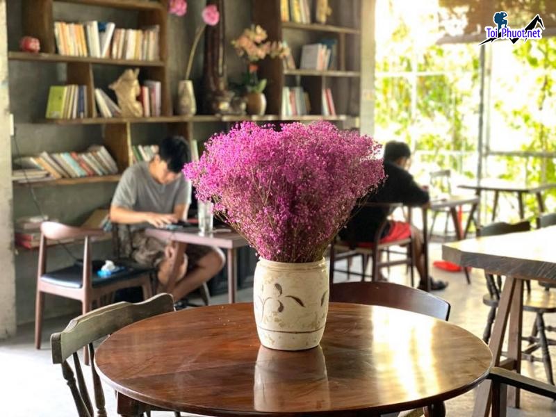 Top 7 Quán cà phê yên tĩnh, thích hợp tự học Hồ Chí Minh dễ thuộc bài (2)