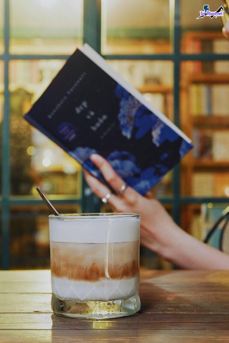Top 7 Quán cà phê yên tĩnh, thích hợp tự học Hồ Chí Minh dễ thuộc bài (3)
