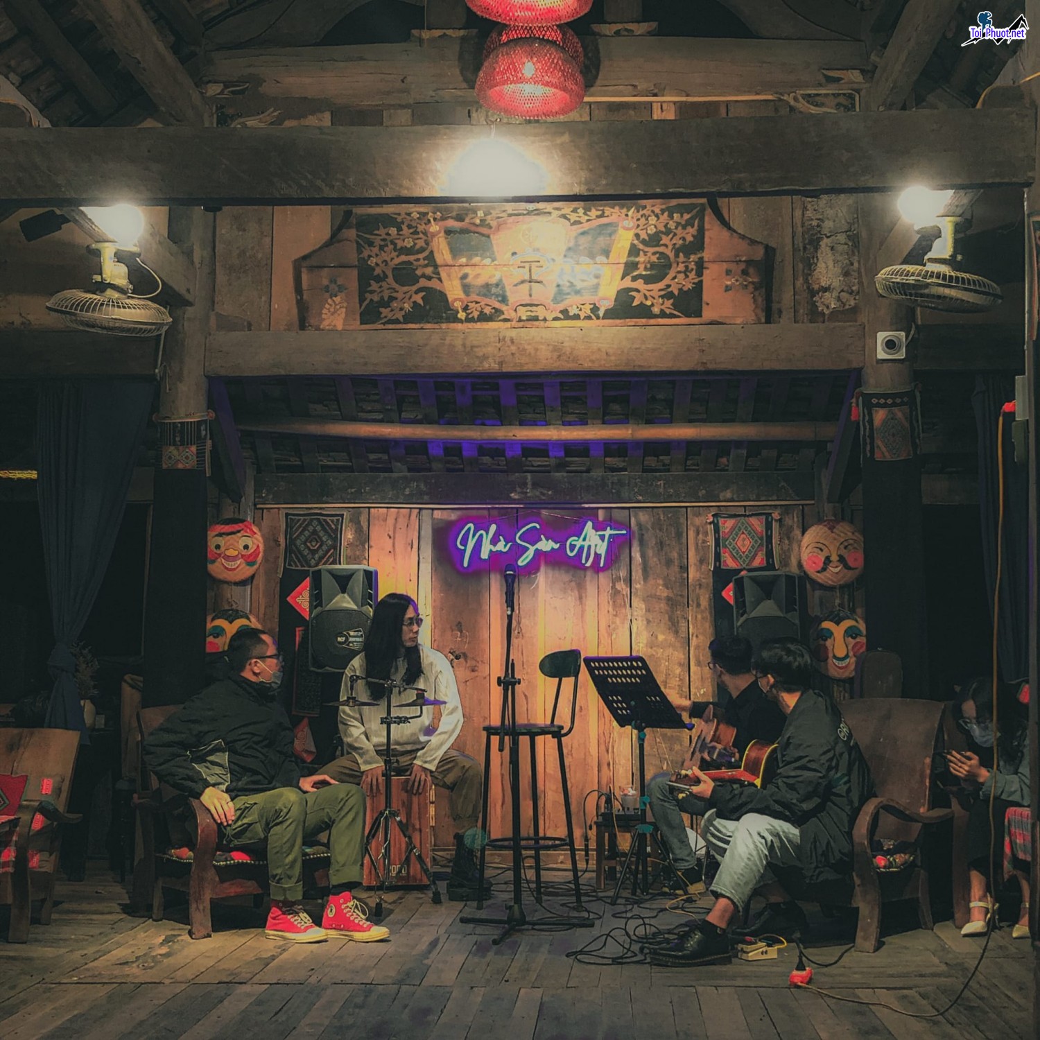 Top 7 Quán Cafe Acoustic lãng mạn nhất Hà Nội bạn nên đến nhất hiện nay (3)