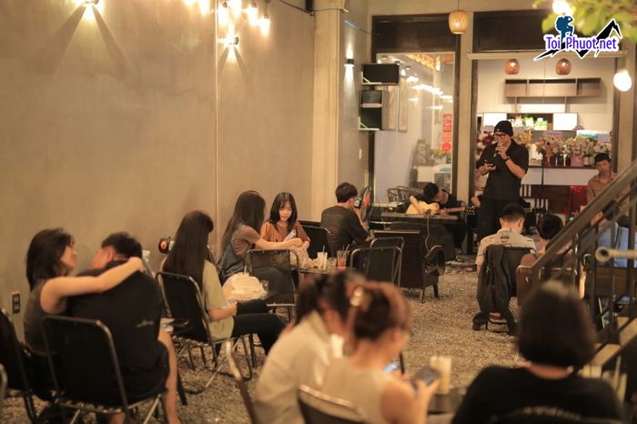 Top 8 Quán Cafe Acoustic lãng mạn nhất Vĩnh Long bạn nên đến nhất cực kỳ chill (4)