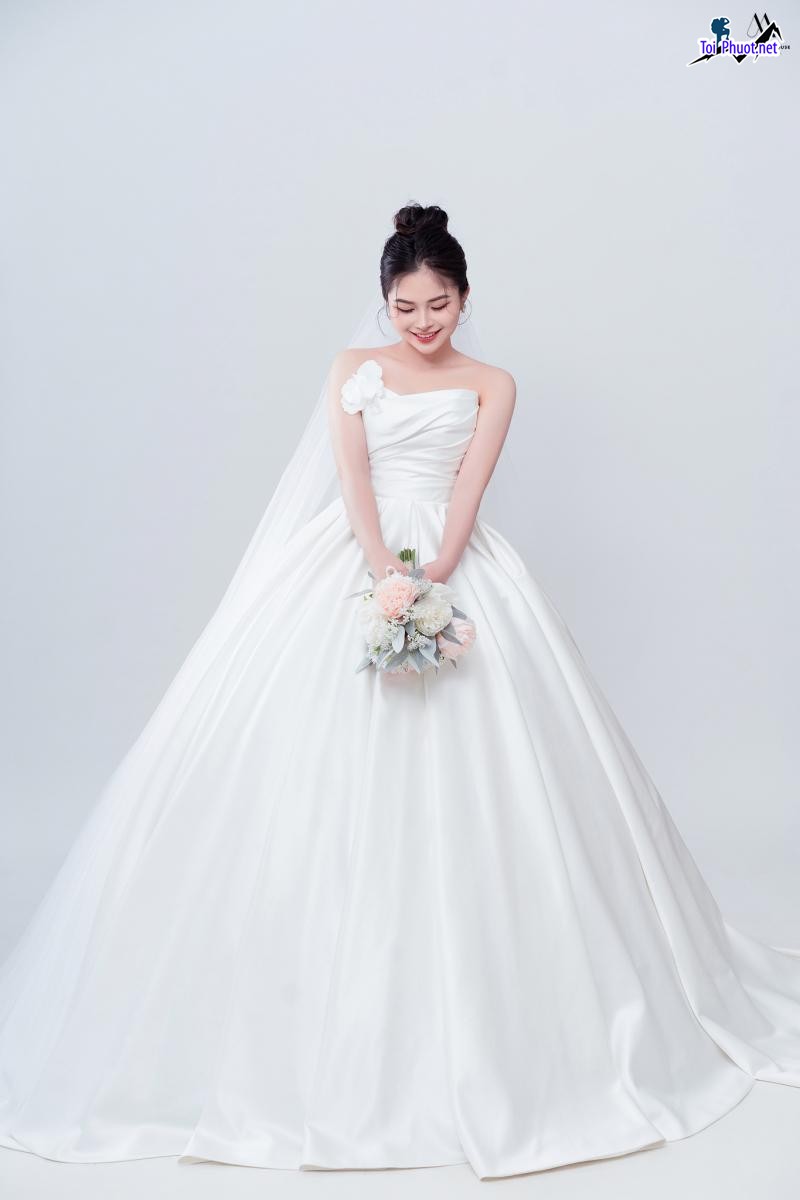 Top 10 Địa chỉ may và cho thuê váy cưới đẹp nhất Đồng Tháp đẹp lộng lẫy (2)